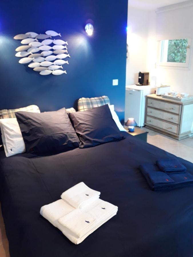 Mandelieu Dans Un Jardin Bb Et Jacuzzi Bed & Breakfast エクステリア 写真