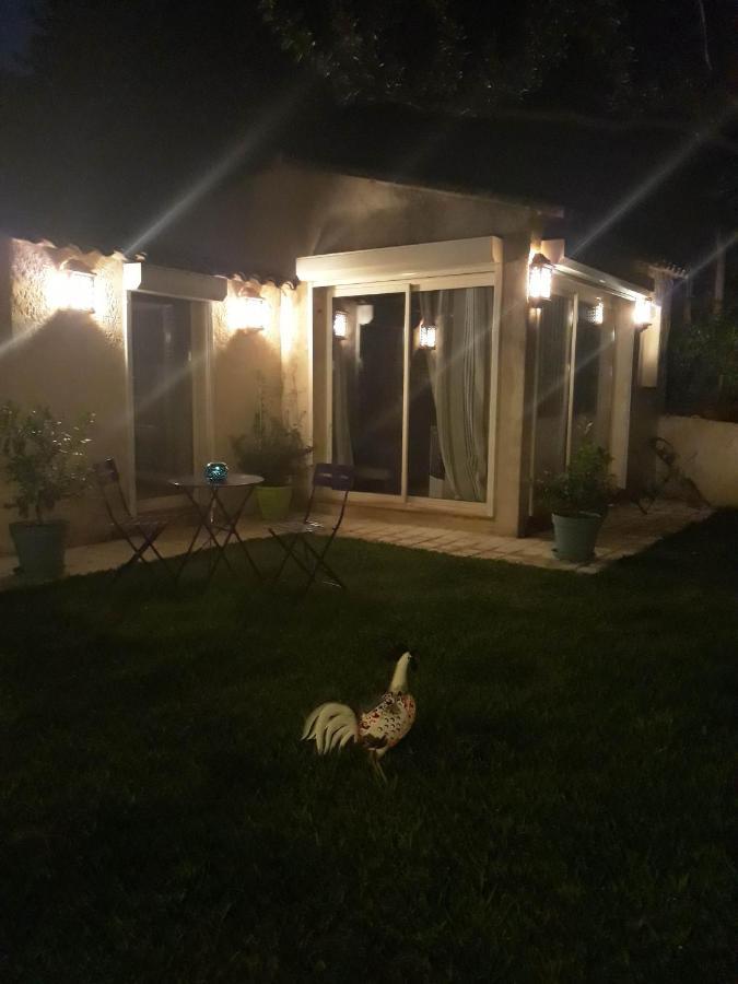 Mandelieu Dans Un Jardin Bb Et Jacuzzi Bed & Breakfast エクステリア 写真