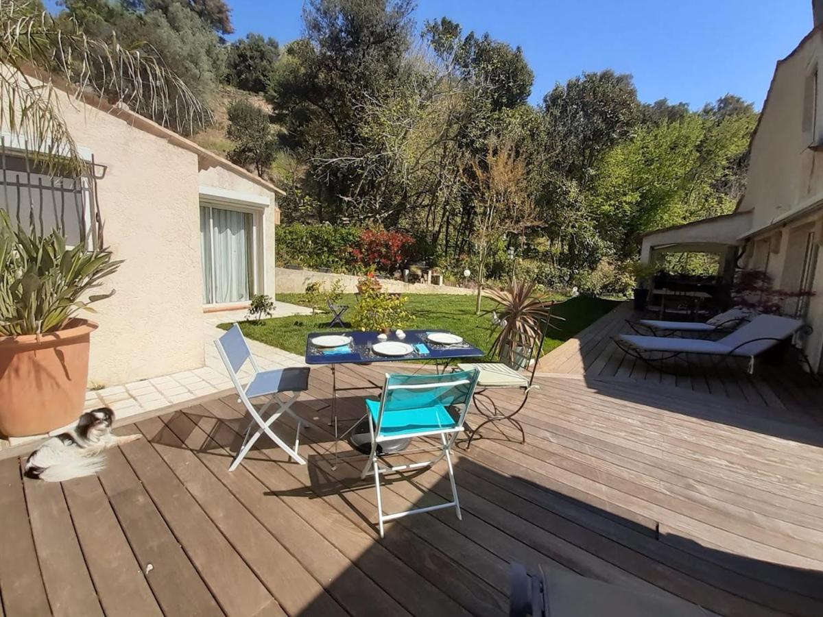 Mandelieu Dans Un Jardin Bb Et Jacuzzi Bed & Breakfast エクステリア 写真