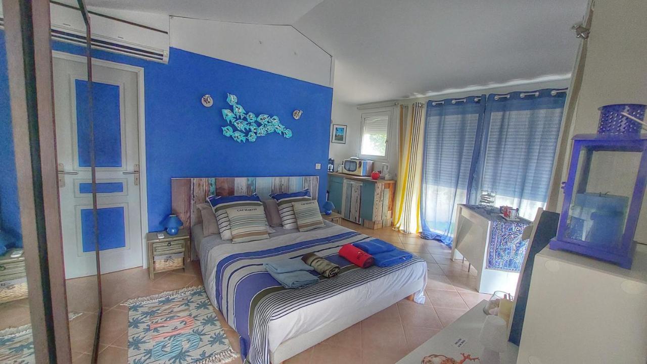 Mandelieu Dans Un Jardin Bb Et Jacuzzi Bed & Breakfast エクステリア 写真